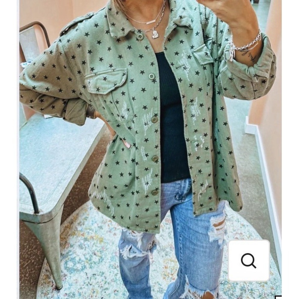 NWT Oddy Star Of‎ The Show Army Green Distressed Shacket S/M